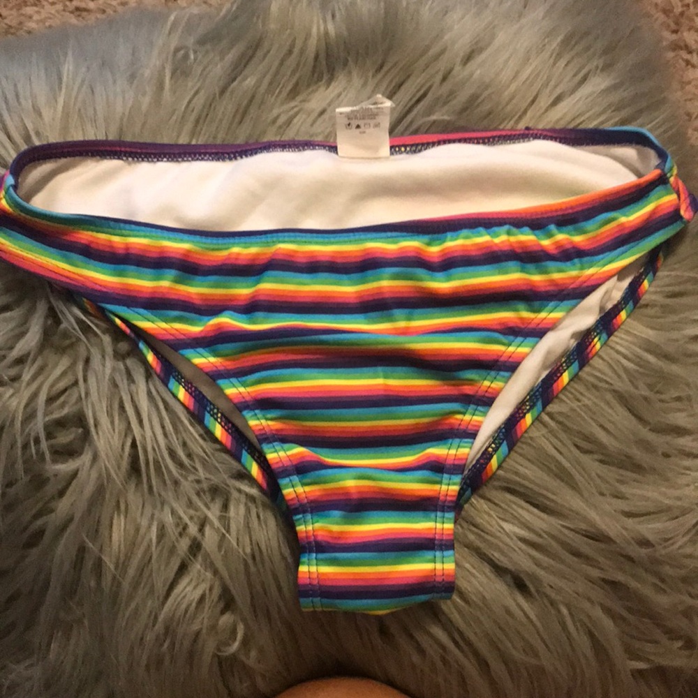 Bikini bottoms